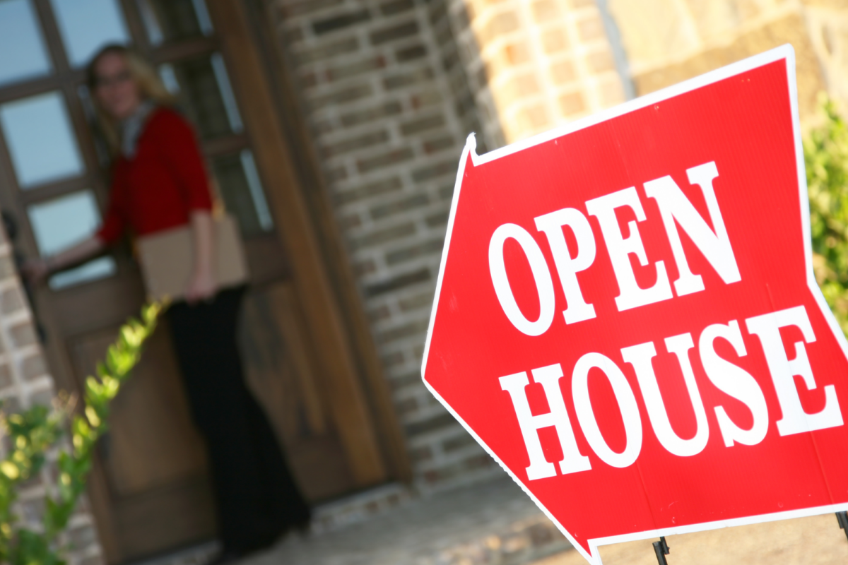 7 Essential Questions to Ask at an Open House to Get the Real Picture